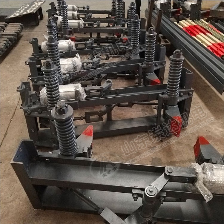 QZCS6气动阻车器气动矿车放跑挡轮装置