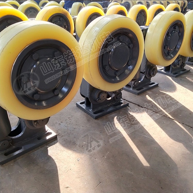 L45滚轮罐耳 井下罐笼提升罐道轮