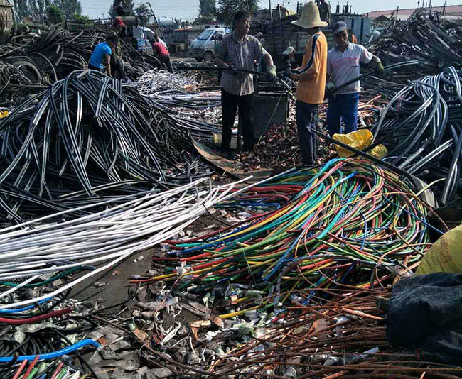 回收电缆回收废铜回收电线电缆《13641362792》