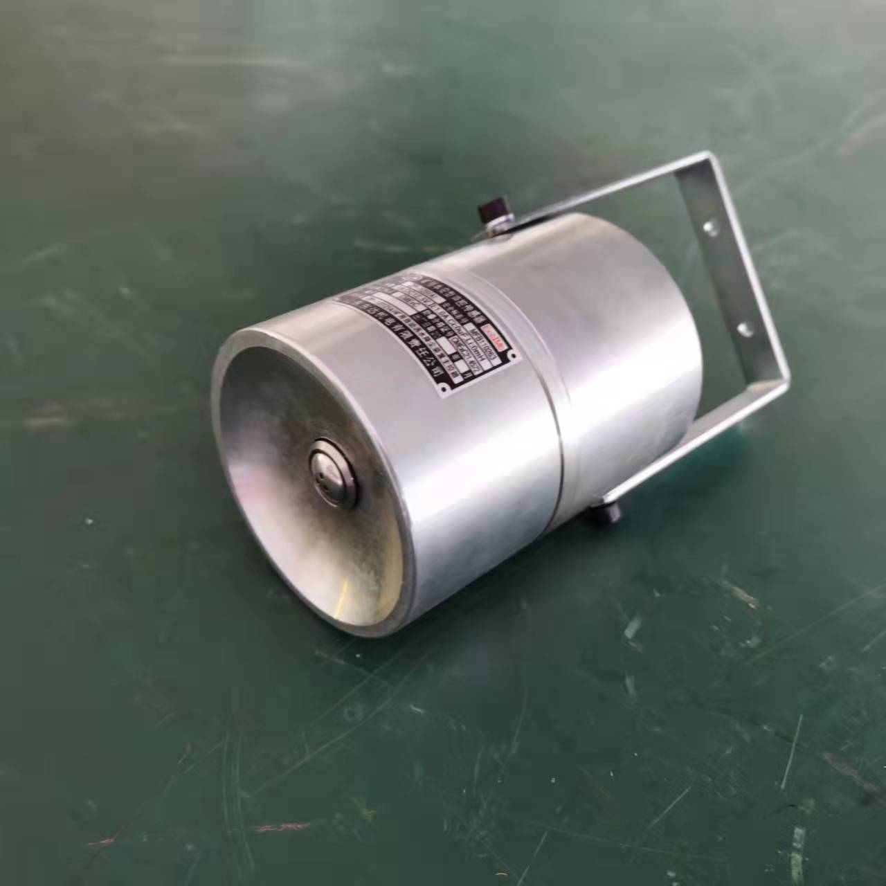 ZP127矿用自动洒水降尘装置 声控传感器触发洒水