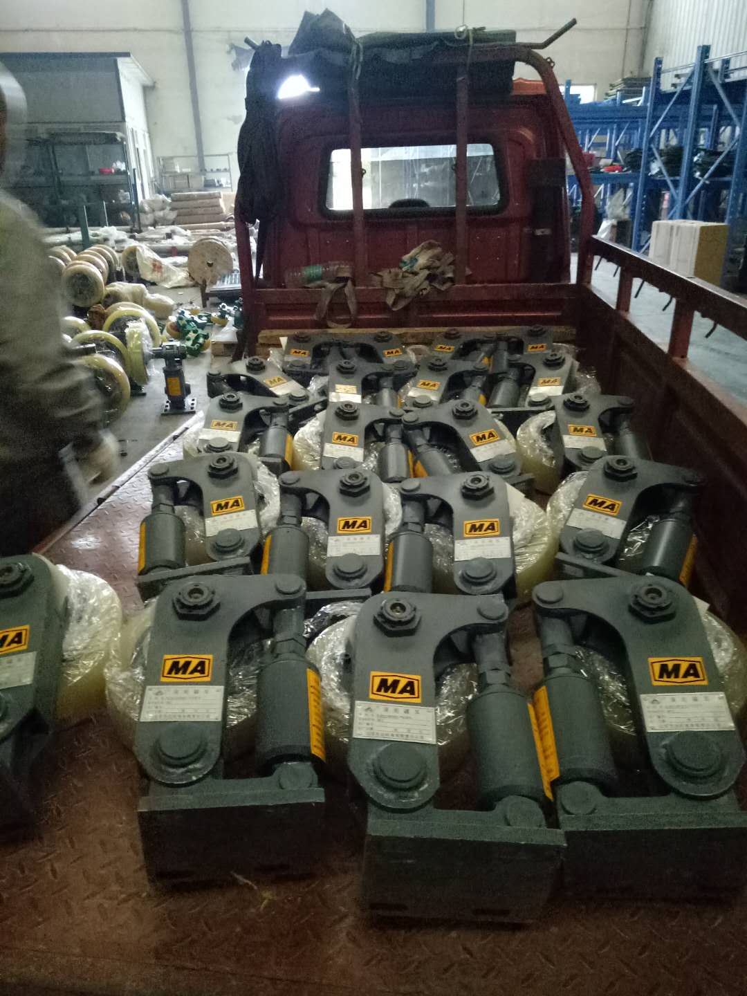 碟簧缓冲L25滚轮罐耳已经通过煤安认证