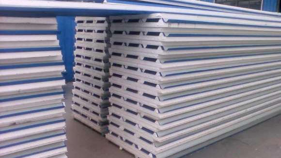 收购北京地区废旧彩钢板回收岩棉板彩钢板拆除