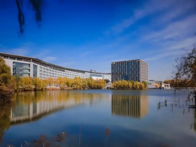 郑州装修公司转让装修二级资质转让（这江山，我启迪）