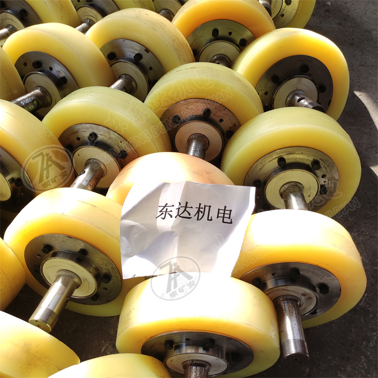 L30滚轮罐耳 导向轮 罐耳 罐道轮滚轮采用聚氨酯浇注