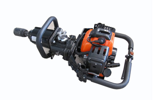 NLB-500型手持式内燃螺栓扳手