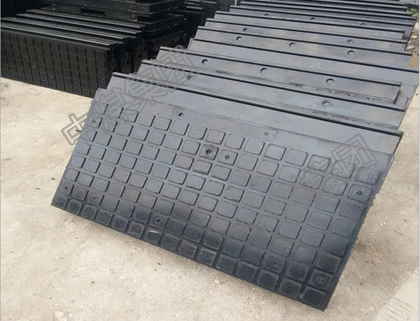 山东中煤集团橡胶道口板厂家橡胶道口板批发