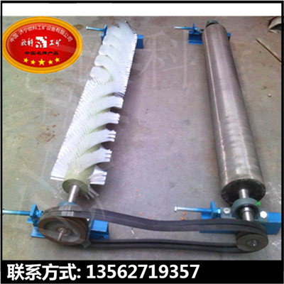 滚刷清扫器04.jpg