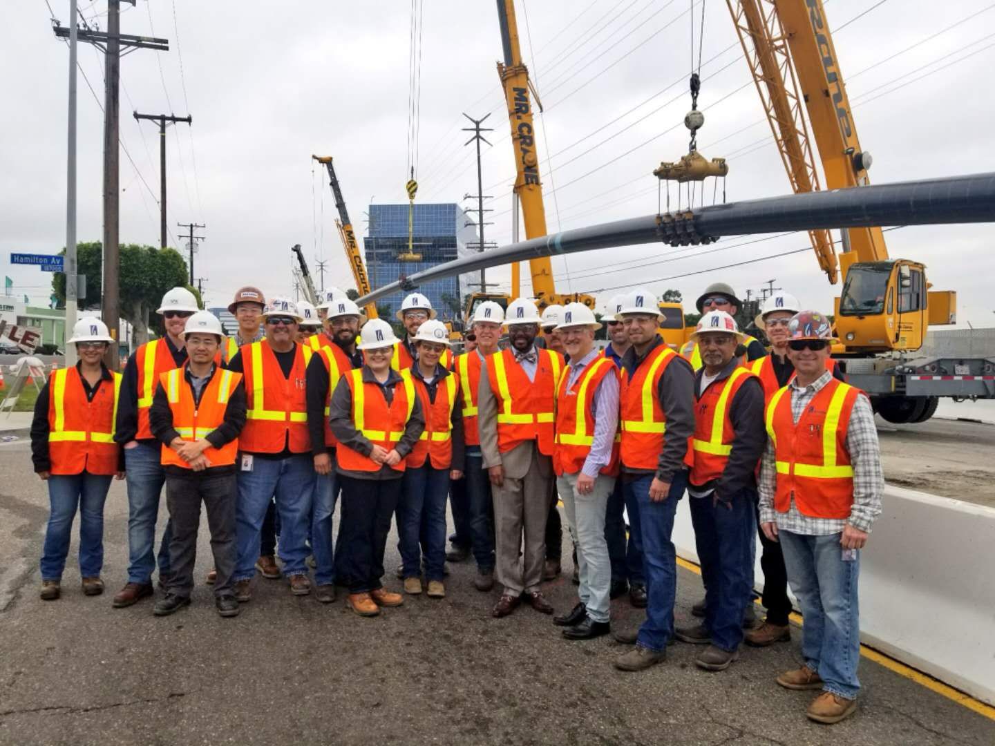 出国打工新西兰年薪60万招建筑工木工瓦工架子工-月薪5万-包吃住工作签