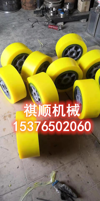 包胶轮对轮子轴 300轮径60轴矿车包胶轮
