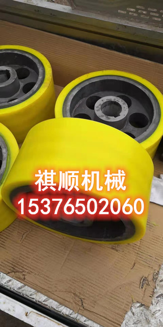 聚氨酯缓冲设备轮 包胶缓冲轮定做