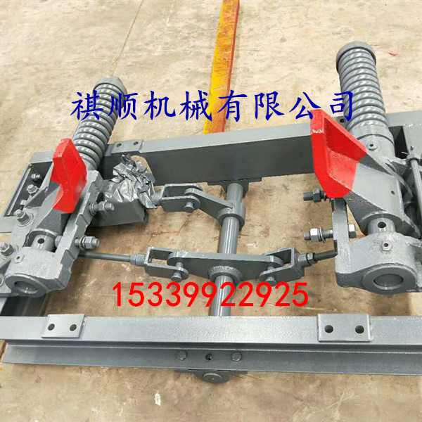 QZC9矿用气动阻车器 900轨距30公斤气动抱轨阻车器