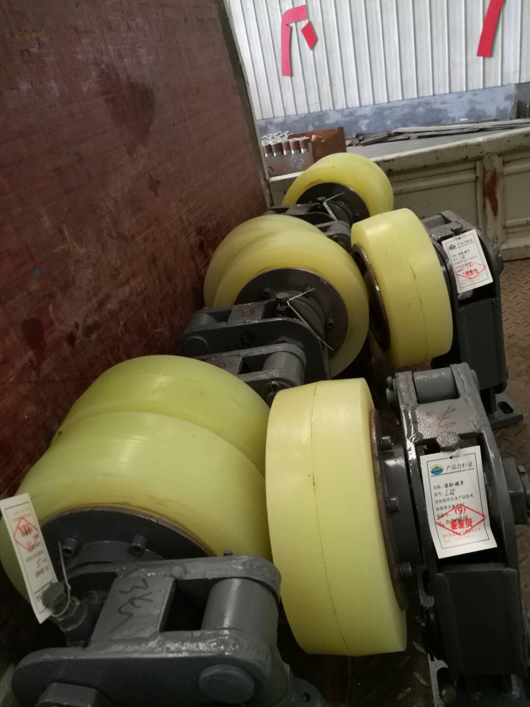 L25滚轮罐耳 耐磨防油罐耳 缓冲式滚轮罐耳