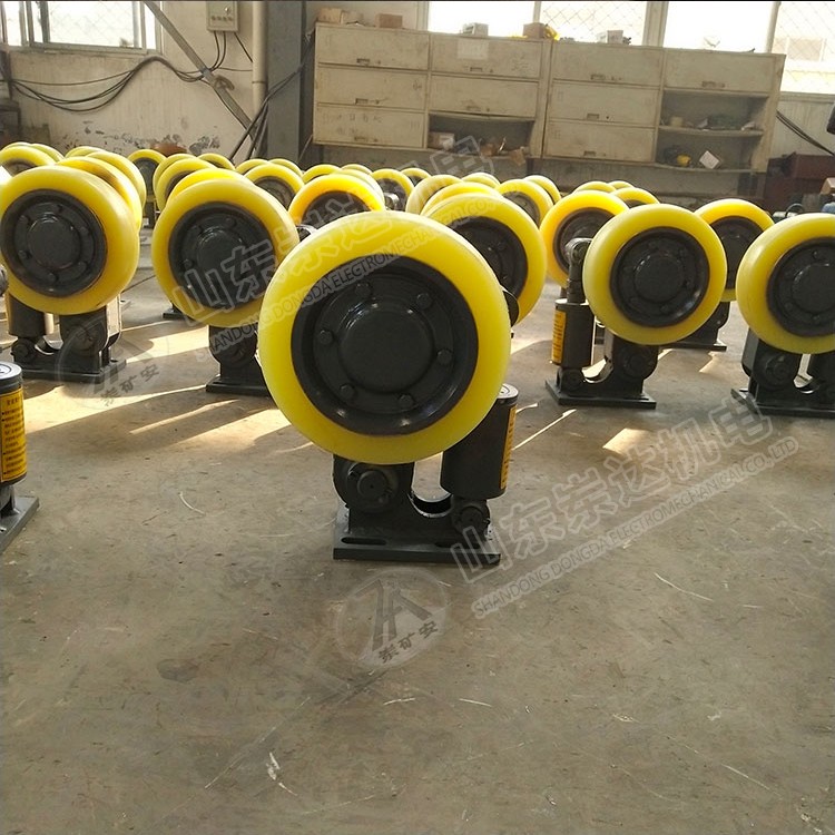 LS35滚轮罐耳 矿用井下罐笼提升缓冲导向装置