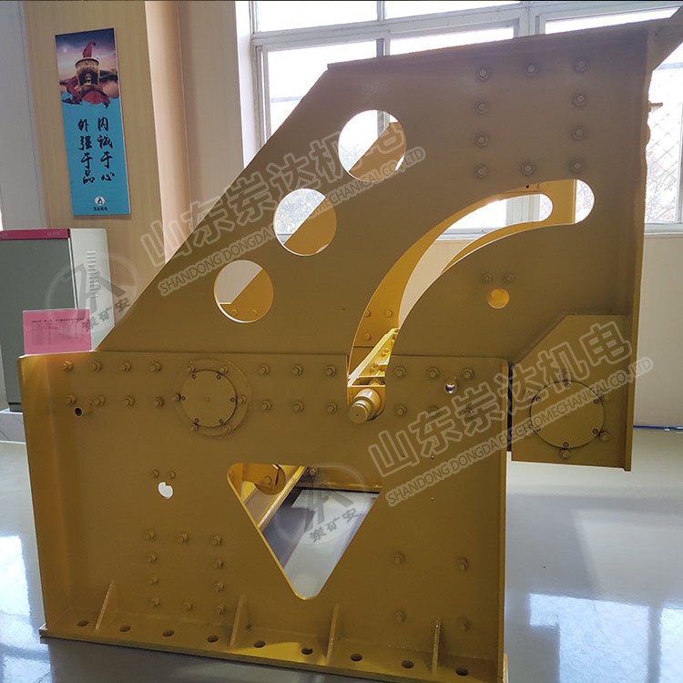 DDZ-1500/140断带抓捕器机械自动纠偏装置