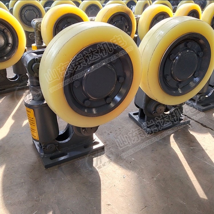 LS30双轮滚轮罐耳 罐笼提升轮聚氨酯材质体积小，安装轻便