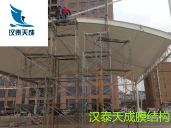 咸宁充电桩膜结构遮阳棚施工 咸宁充电站索膜结构厂家包安装