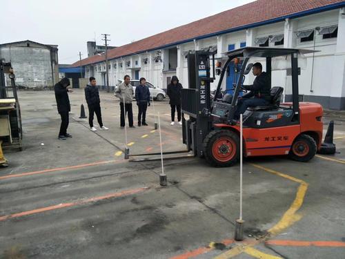 重庆叉车培训考证申报流程和考试时间