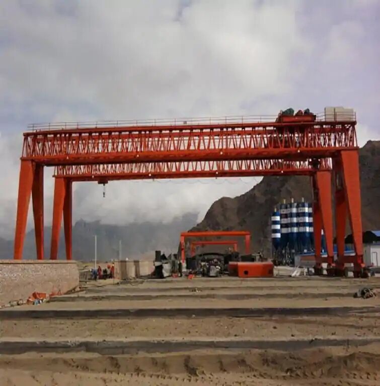 回收花架龙门吊高价回收包厢龙门吊