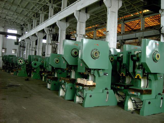 回收机械厂设备-锻造厂设备回收