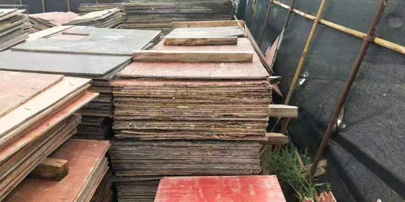 长期收购竹胶板.大芯板北京二手模板回收