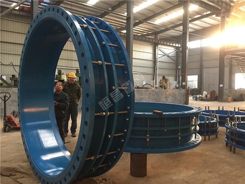 046 广西钢制伸缩器安装说明