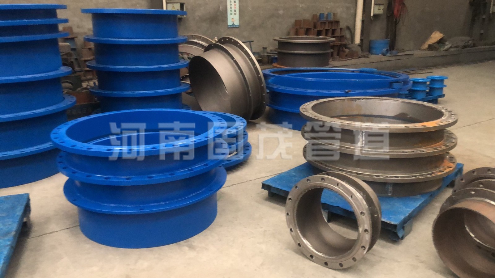 江山双法兰限位伸缩接头的安装