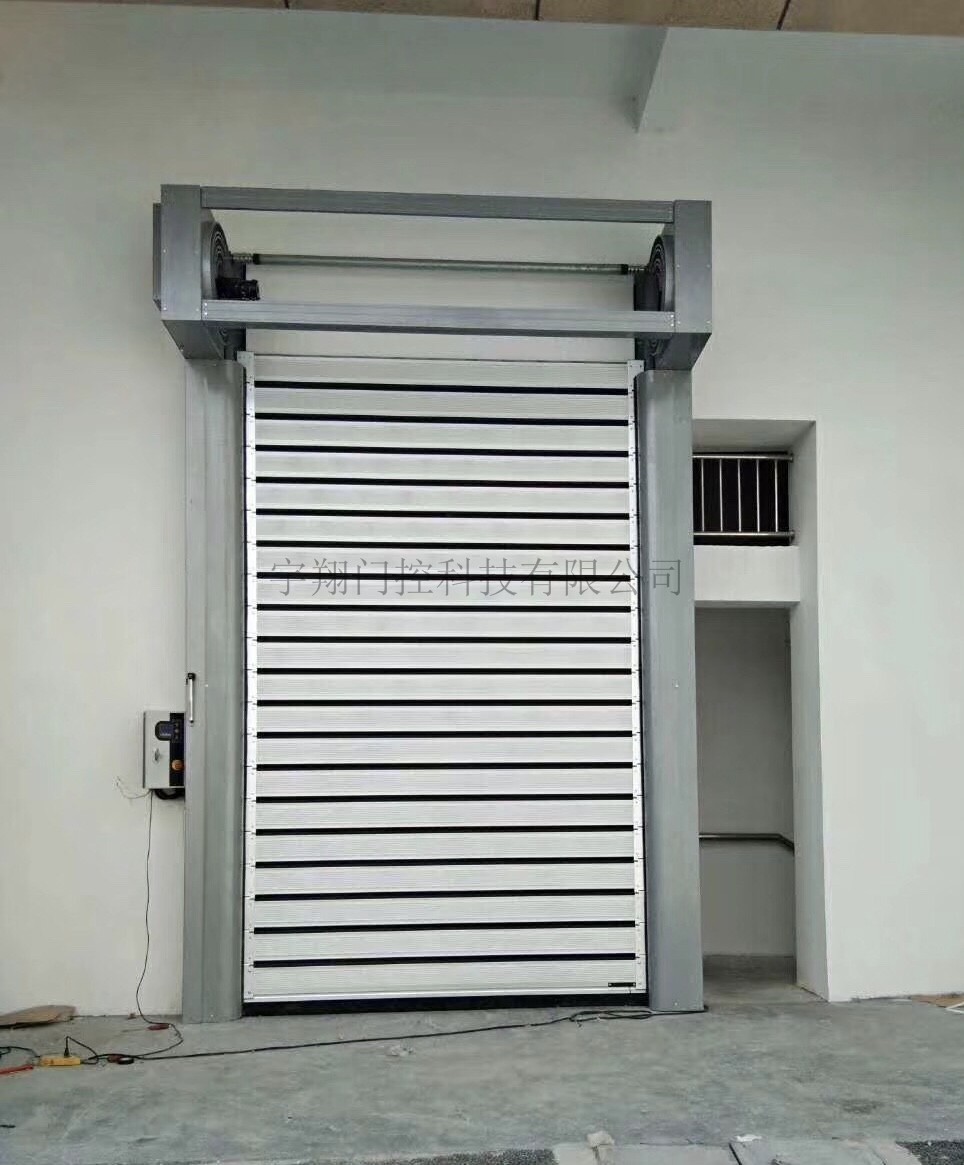 宇翔佛山保温快速门 悬浮门 平移门 感应门 硬质快速门 卷帘门 车库门 卷闸门 电动门 折叠门 伸缩门生产厂家