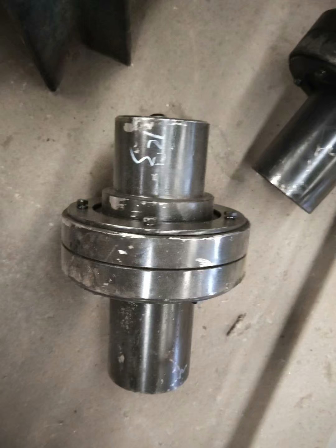 K3往复式给料机联轴器对轮