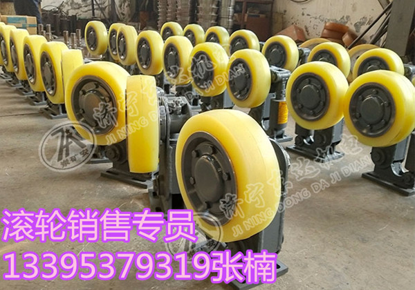 L42.5滚轮罐耳 罐道轮 罐笼胶轮缓冲器