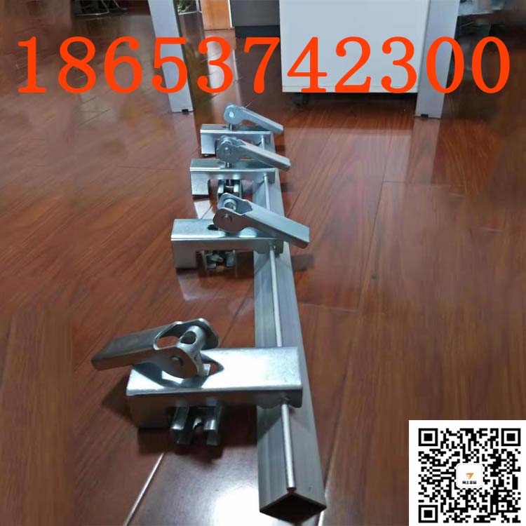 新疆304不锈钢夹持器角铝厂家 40*40角铝夹持器配套裙板使用