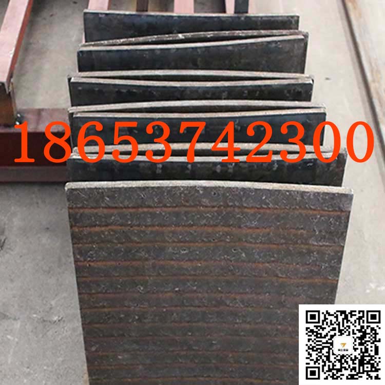山东6+4堆焊耐磨板具有高硬材料和韧性材料的双重性能