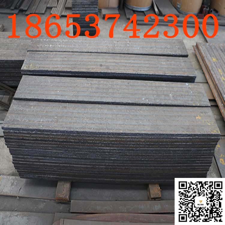 高铬8+7耐磨复合钢板 钢板切割 碳化铬堆焊耐磨板明弧堆焊