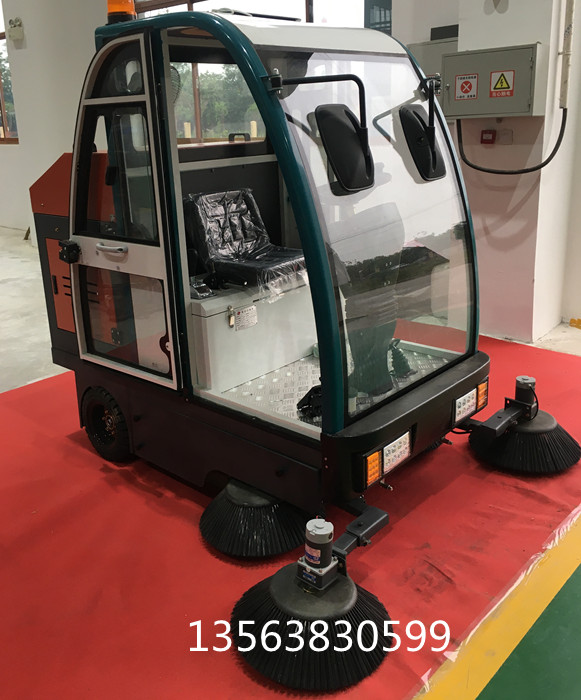 小区使用腾阳电动扫地车的注意事项