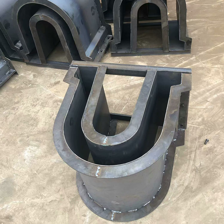 供应预制u型槽模具 混凝土u型水渠模具厂家鑫译德