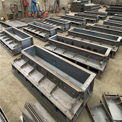 鑫译德高铁遮板模具定制  铁路遮板模具价格