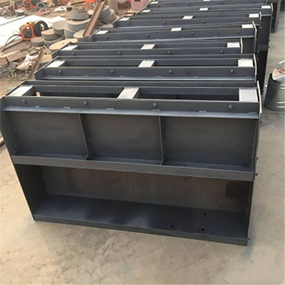 桥梁遮板模具  遮板钢模具厂家 鑫译德模具