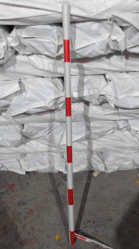 供应pvc斜拉线保护套、荧光警示管、电力拉线保护套