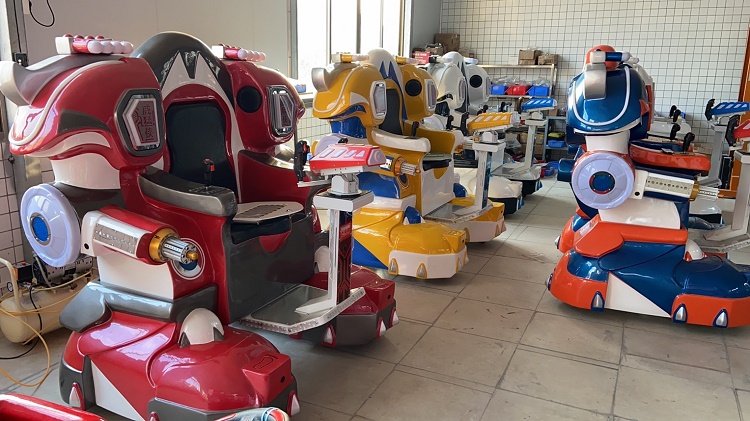 2021年新款儿童电动发光碰碰车厂家优惠报价