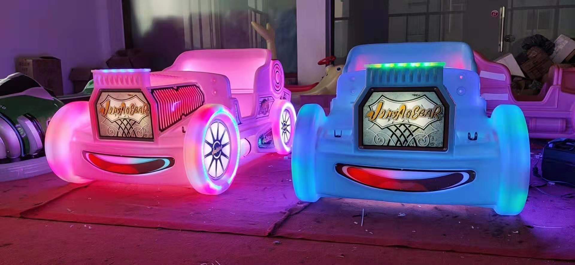 发光儿童双人游乐车新款碰碰车姥爷车