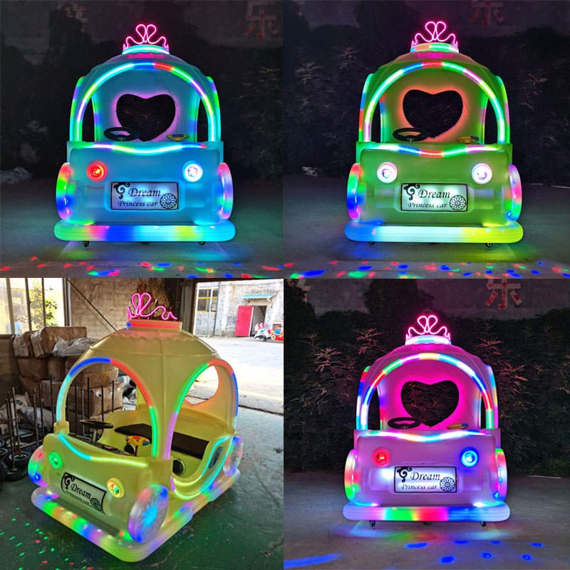 双人广场碰碰车儿童发光游乐车新款电动车