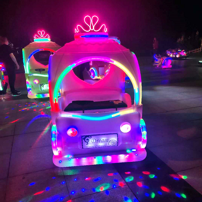 广场新款亲子双人发光碰碰车梦幻公主车