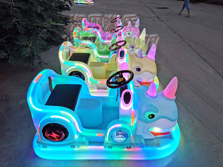 发光双人电动玩具碰碰车新款游乐车