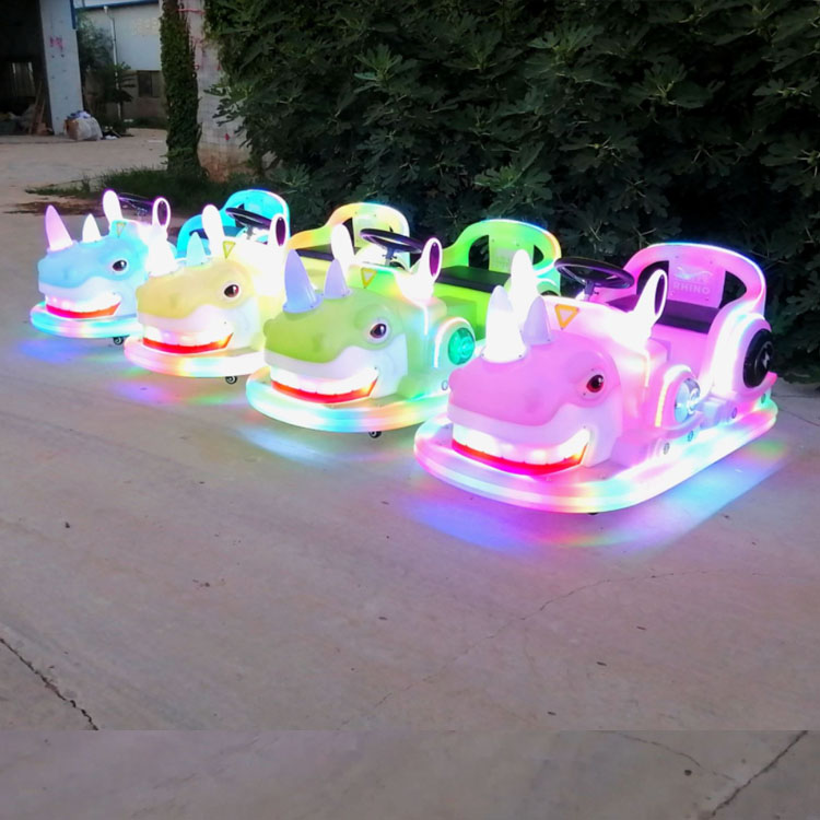 广场出租摆摊电动玩具碰碰车新款定时游乐车