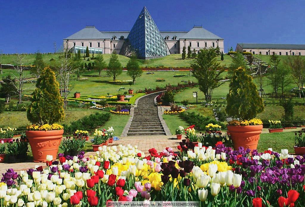 河南建筑市政水利公路总成包二级资质转让应当注意哪些问题？