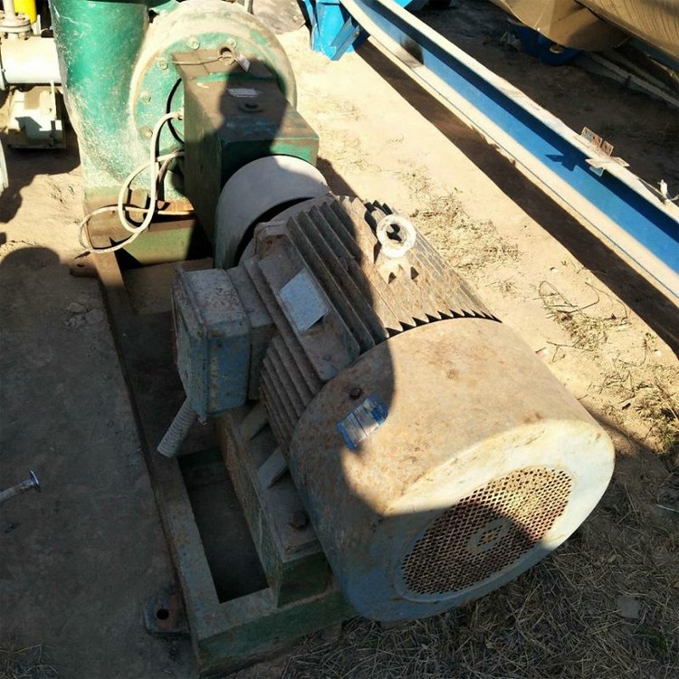 专业回收塑料厂设备 二手注塑设备回收 全国各地旧设备上门回收