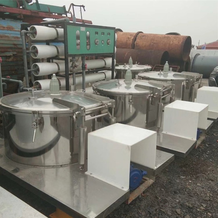 青岛小型啤酒厂拆除/酒厂生产线设备回收/山东各类食品设备回收