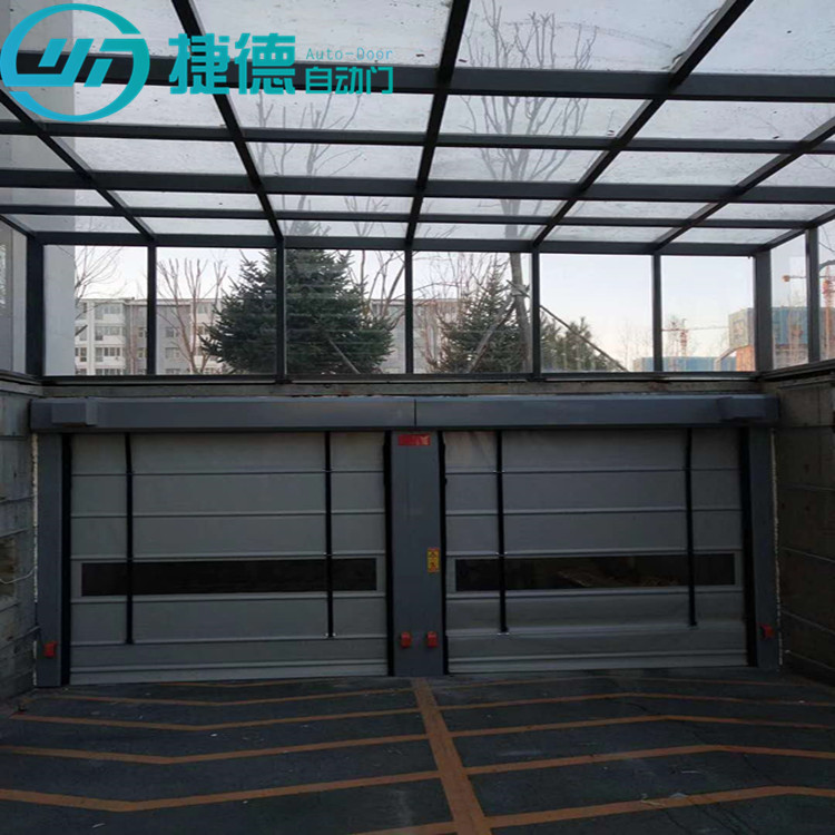 额尔古纳市快速堆积门一流品质，一流服务
