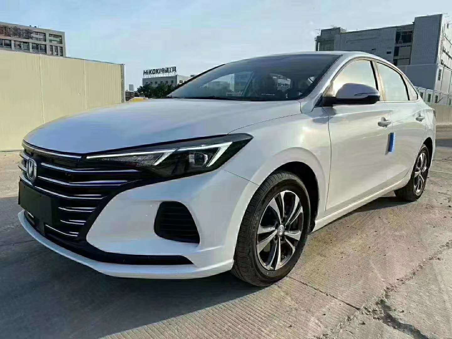 喜相逢汽车不审核资质当天办理提车