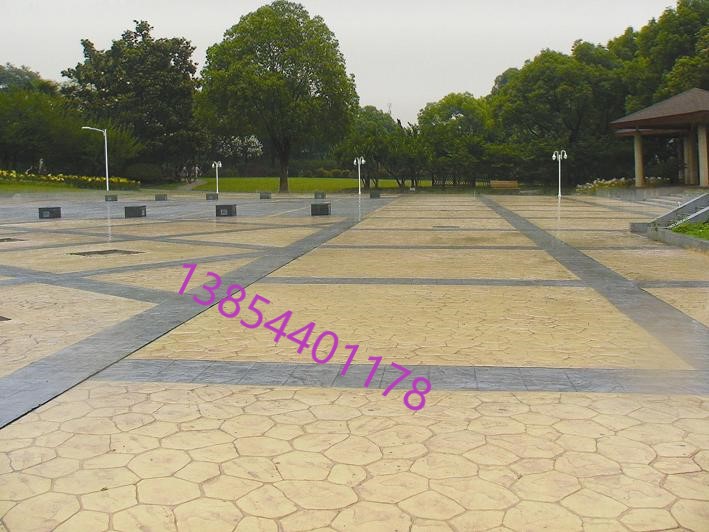 青岛市平度市彩色透水地坪压花地坪