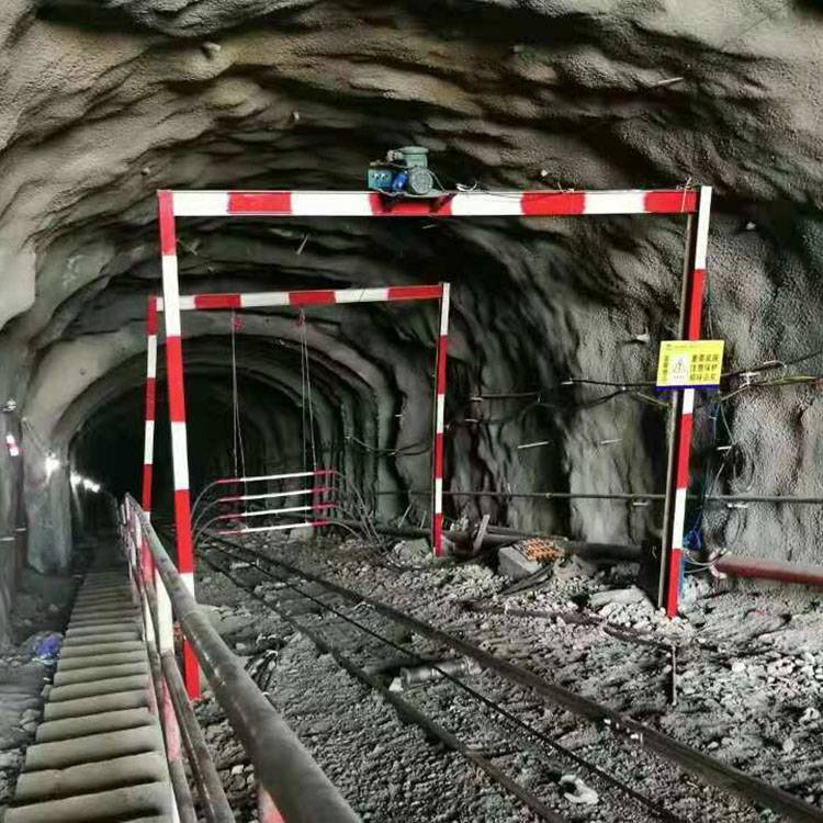 ZDC30-2.5型斜巷跑车防护装置用挡车栏 地起式挡车栏